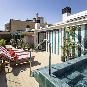 Hotel Via Sants Barcelona, Tapestry Collection By Hilton, Barcelona
