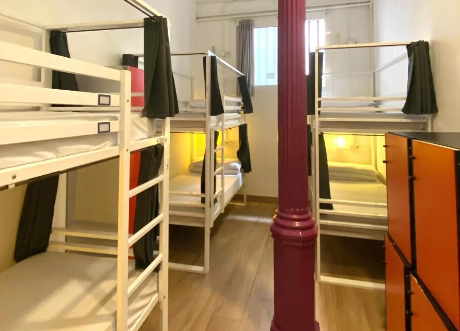 Safestay Barcelona Gothic 0*,