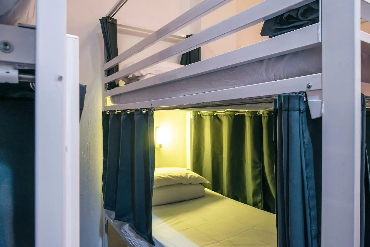 Safestay Barcelona Gothic 0*,  España